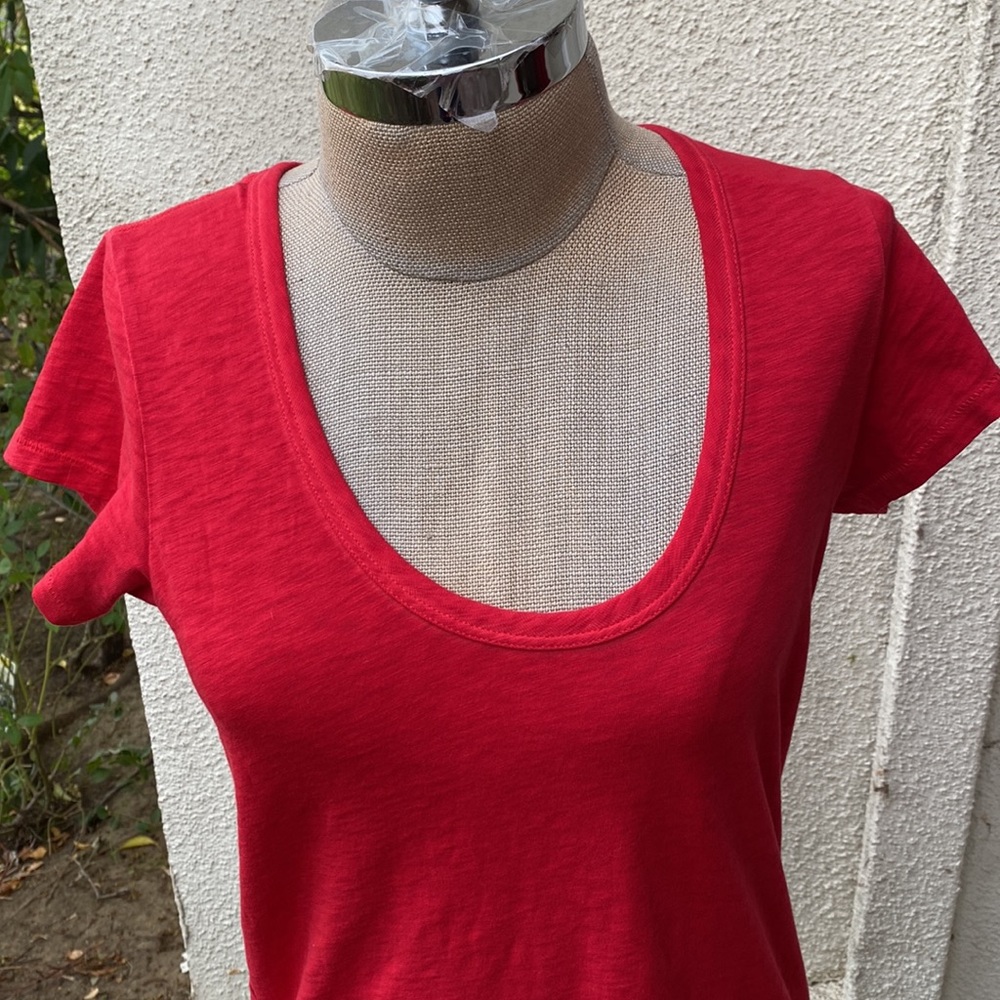 Rag & Bone New York 100% Pima cotton scoop neck soft tee from Neiman Marcus. - Picture 3 of 11